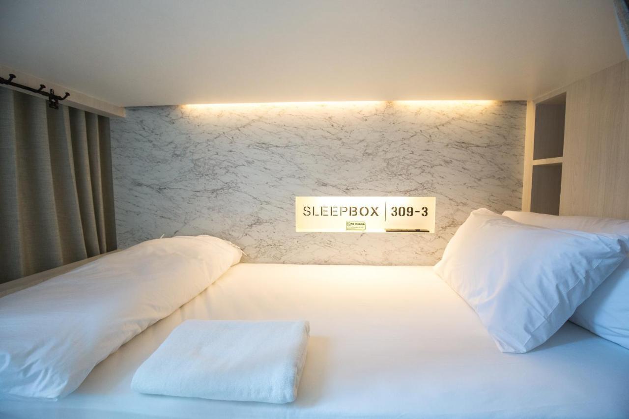 Sleep Box Sukhumvit 22 Hostel Bangkok Luaran gambar