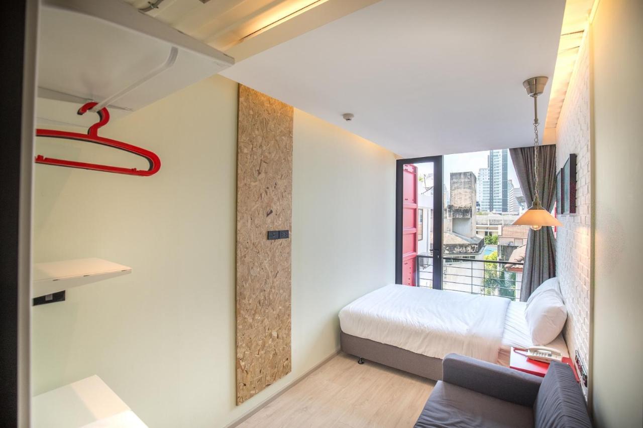 Sleep Box Sukhumvit 22 Hostel Bangkok Luaran gambar