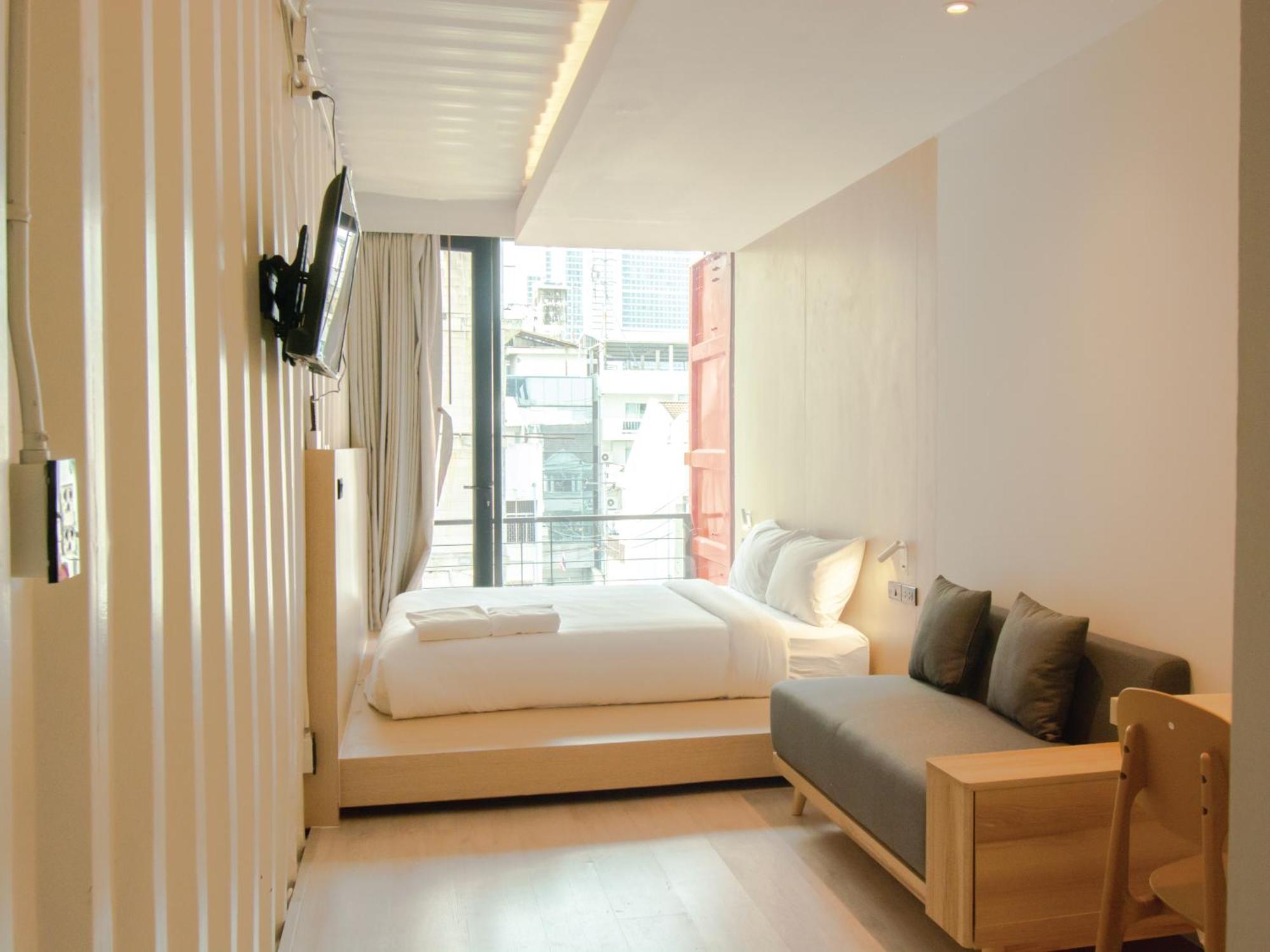 Sleep Box Sukhumvit 22 Hostel Bangkok Luaran gambar