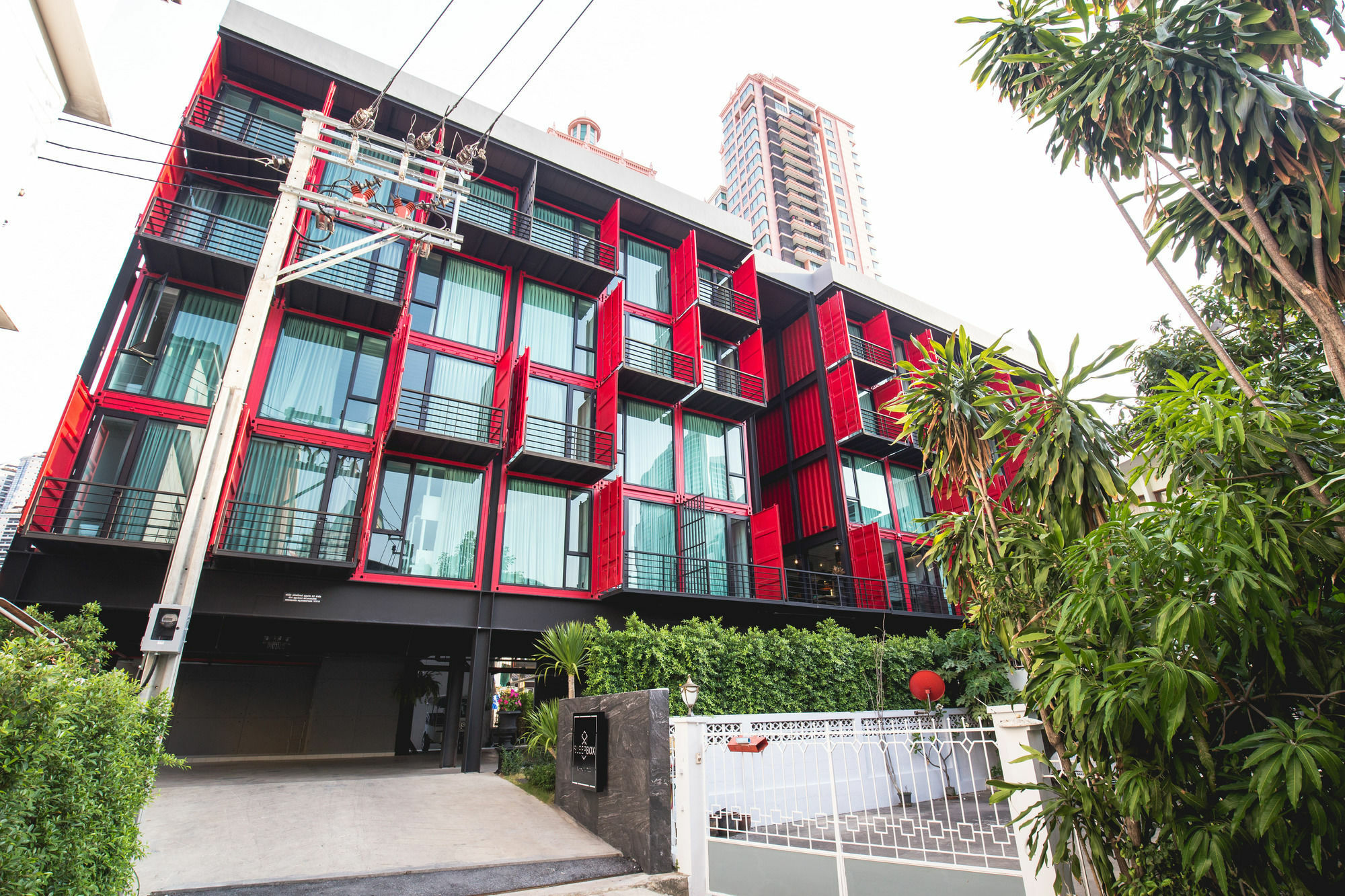 Sleep Box Sukhumvit 22 Hostel Bangkok Luaran gambar